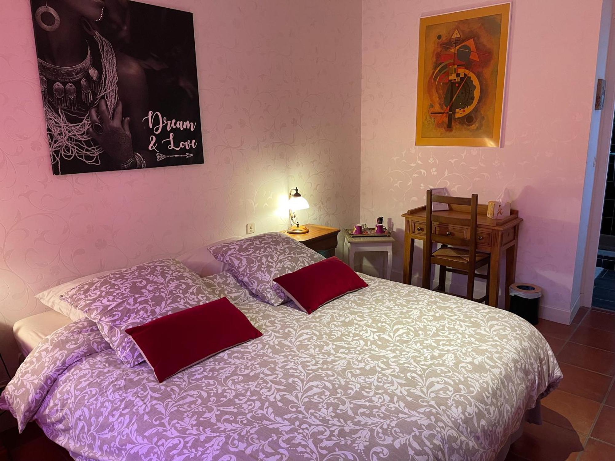 La Belle Chaumiere Bed and Breakfast Bretagne-de-Marsan Εξωτερικό φωτογραφία