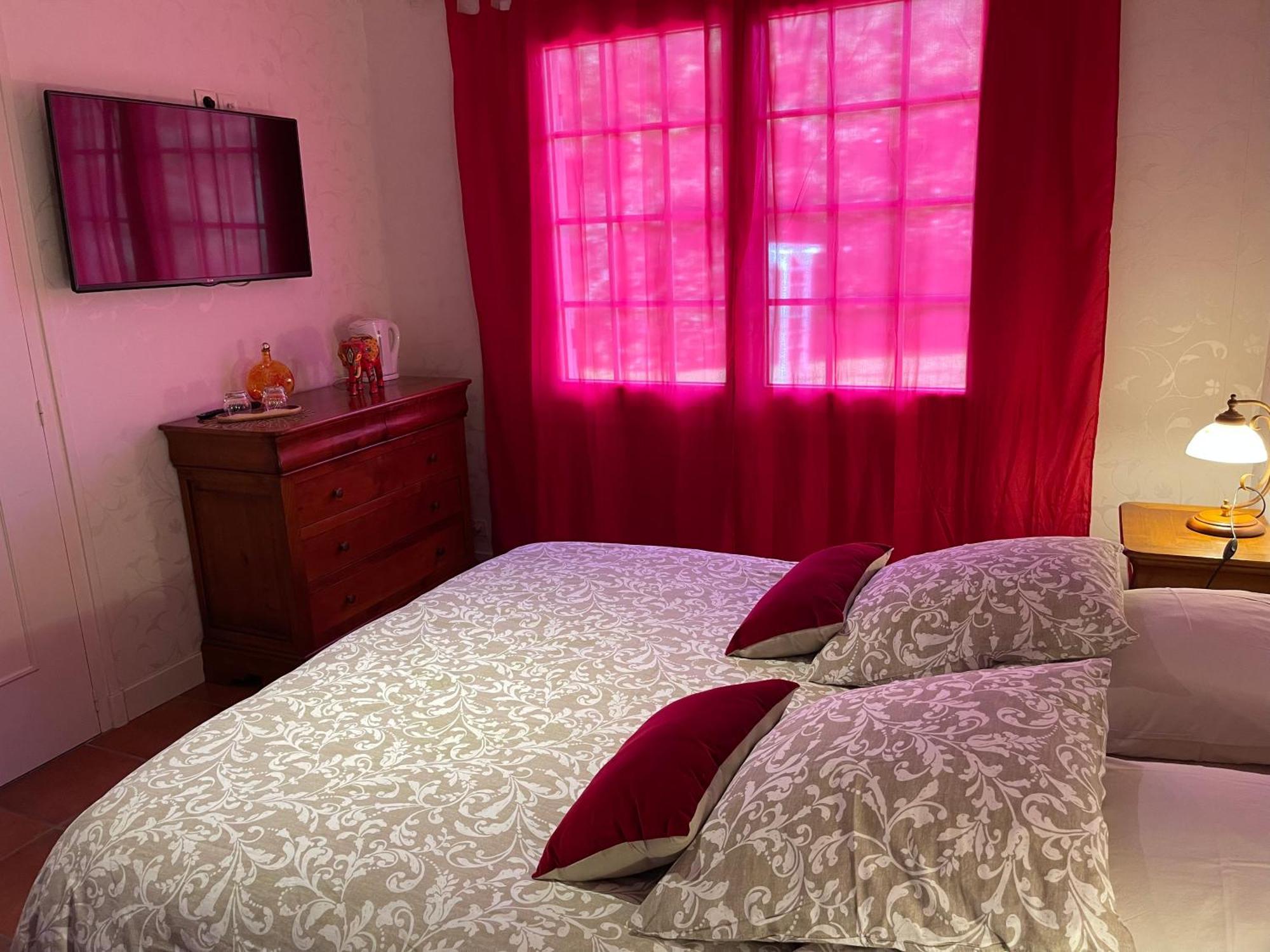 La Belle Chaumiere Bed and Breakfast Bretagne-de-Marsan Εξωτερικό φωτογραφία